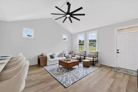 Entry Way - 23722 E 11th St, Independence, MO 64056 photo 1 of 3