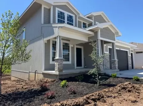 29509 W 196th St, Gardner, KS 66030
