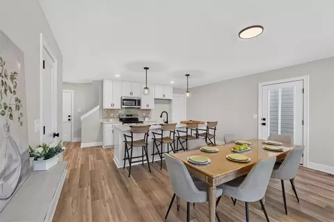 Dining - 23718 E 11th St, Independence, MO 64056 photo 2 of 4