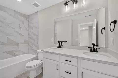 Bath - 23718 E 11th St, Independence, MO 64056 photo 4 of 4