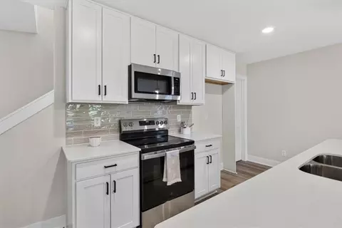Kitchen - 23718 E 11th St, Independence, MO 64056 photo 5 of 5