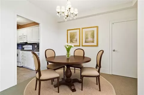 333 W Meyer Blvd #1104, Kansas City, MO 64113