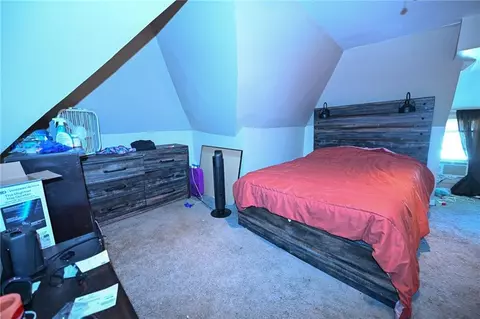 Bedroom - 804 N Main St, Nevada, MO 64772 photo 5 of 6