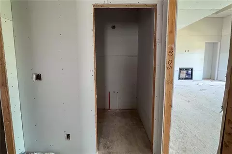Entry Way - 21938 W 99th Ter, Lenexa, KS 66220 photo 3 of 10