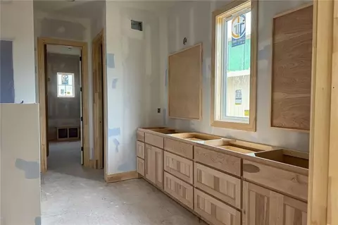 Entry Way - 21938 W 99th Ter, Lenexa, KS 66220 photo 3 of 10