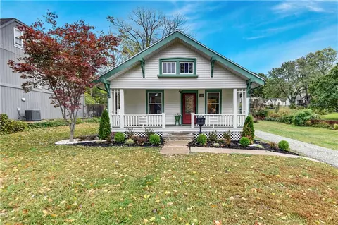 5809 Woodward St, Mission, KS 66202