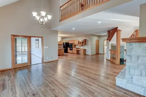 Living - 19610 E Bundschu Rd, Independence, MO 64056 photo 21 of 23
