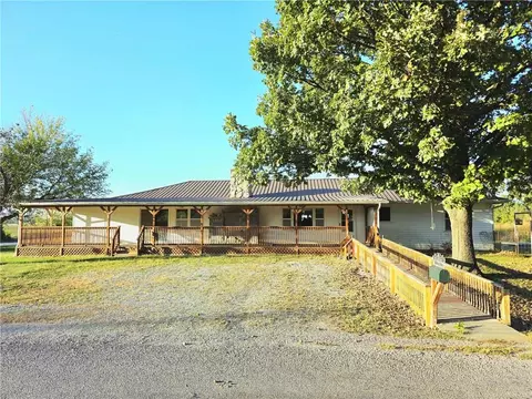 15518 E 850 Rd, Mound City, KS 66056