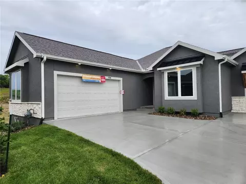 11546 S Olathe View Rd, Olathe, KS 66061