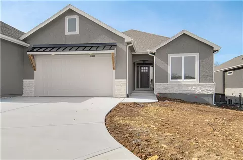 11544 S Olathe View Rd, Olathe, KS 66061