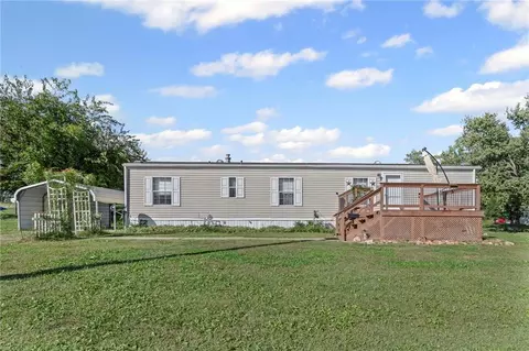 302 Sycamore St, Carrollton, MO 64633