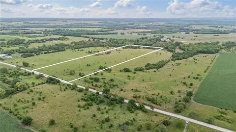 136 Haskell Rd, Quenemo, KS 66528 photo 2