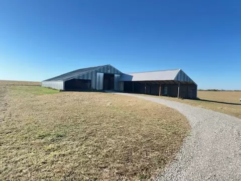 00000 Hollingsworth Rd, Tonganoxie, KS 66086