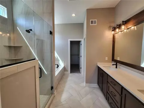 24953 W 145th St, Olathe, KS 66061