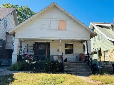 128 N Brighton Ave, Kansas City, MO 64123