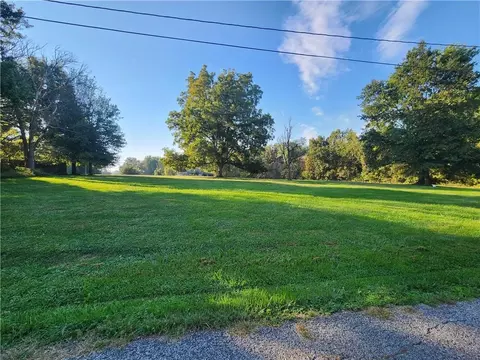 W 5th Street, Carrollton, MO 64633
