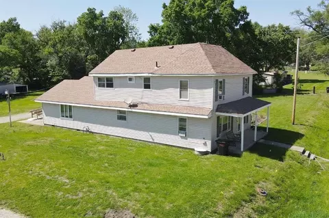 Exterior - 501 N Platte Ave, Edgerton, MO 64444 photo 4 of 7