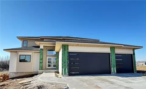 11803 W 181st Ter, Overland Park, KS 66013