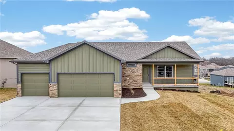 1313 N Holland Dr, Independence, MO 64056