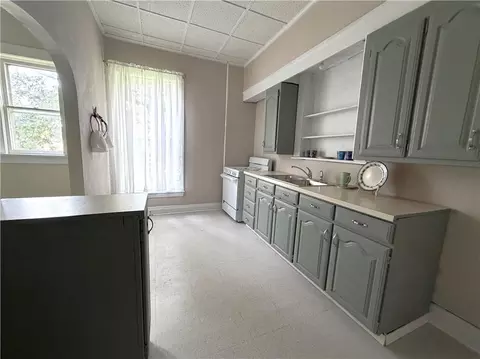 Kitchen - 220 E Benton St, Carrollton, MO 64633 photo 2 of 2