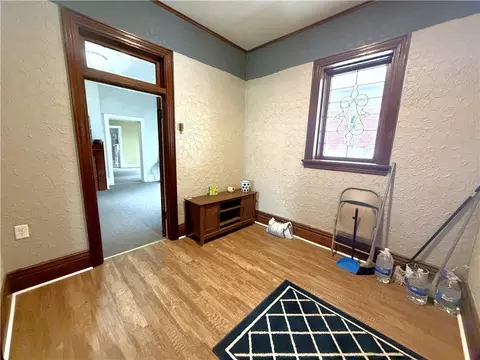 Entry Way - 220 E Benton St, Carrollton, MO 64633 photo 1 of 4