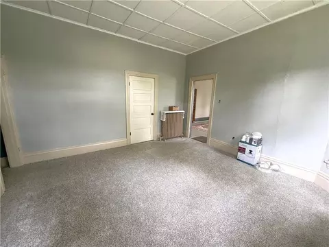 Bedroom - 220 E Benton St, Carrollton, MO 64633 photo 4 of 4