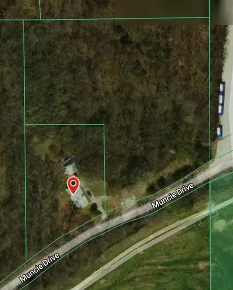 5120 Muncie Dr, Kansas City, KS 66102