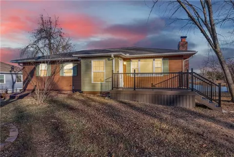 109 SE 421st Rd, Warrensburg, MO 64093