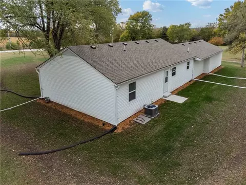 Exterior - 730 E Cambridge Rd, Belton, MO 64012 photo 11 of 11