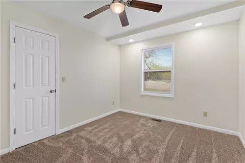 Bedroom - 730 E Cambridge Rd, Belton, MO 64012 photo 4 of 4