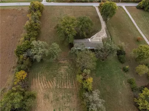 View/Area - 730 E Cambridge Rd, Belton, MO 64012 photo 6 of 9