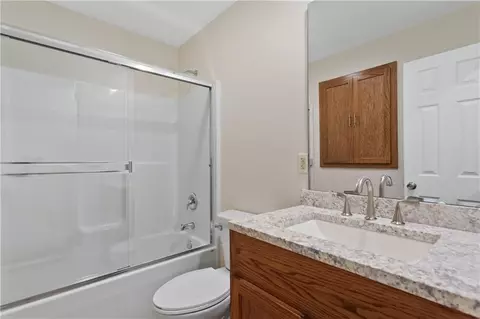 Bath - 730 E Cambridge Rd, Belton, MO 64012 photo 2 of 2