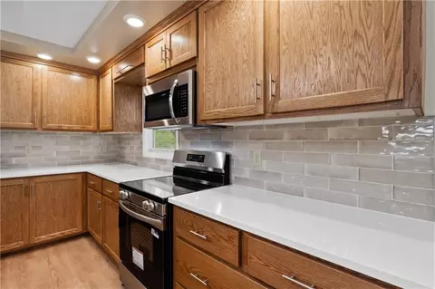 Kitchen - 730 E Cambridge Rd, Belton, MO 64012 photo 5 of 5