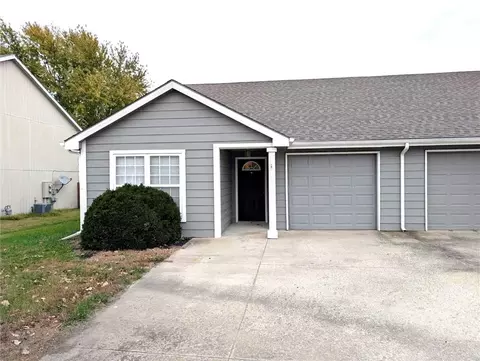 1230 Helen Ct, Eudora, KS 66025