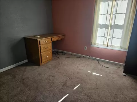 Bedroom - 16003 E Katy Track Rd, Nevada, MO 64772 photo 3 of 4
