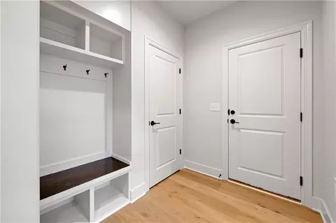 Entry Way - 24949 W 98th Pl, Lenexa, KS 66227 photo 3 of 5