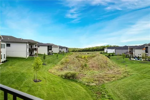 Exterior - 24949 W 98th Pl, Lenexa, KS 66227 photo 8 of 8