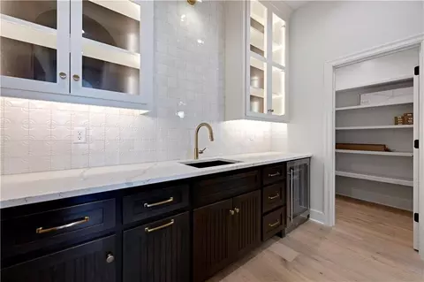 Kitchen - 24949 W 98th Pl, Lenexa, KS 66227 photo 6 of 6