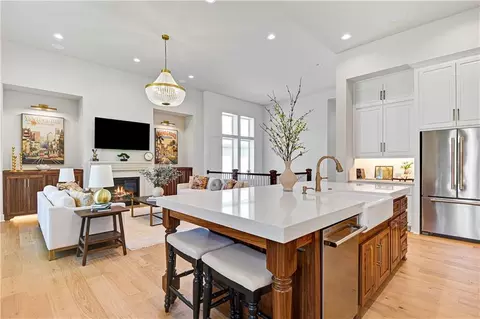 Kitchen - 24949 W 98th Pl, Lenexa, KS 66227 photo 5 of 6
