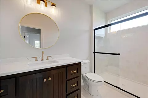 Bath - 24949 W 98th Pl, Lenexa, KS 66227 photo 4 of 6
