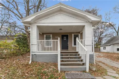 4101 E 59th St, Kansas City, MO 64130