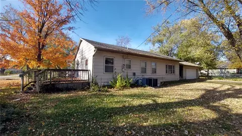 Exterior - 207 Melvin, Arma, KS 66712 photo 2 of 4