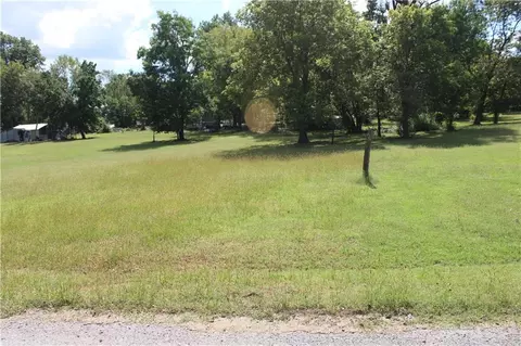 W 8th Street, Mulberry, KS 66756