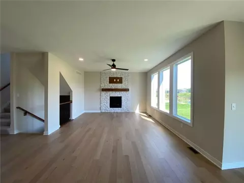 Living - 18901 W 193rd Ter, Spring Hill, KS 66083 photo 3 of 6