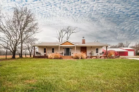 3958 Louisiana Rd, Ottawa, KS 66067