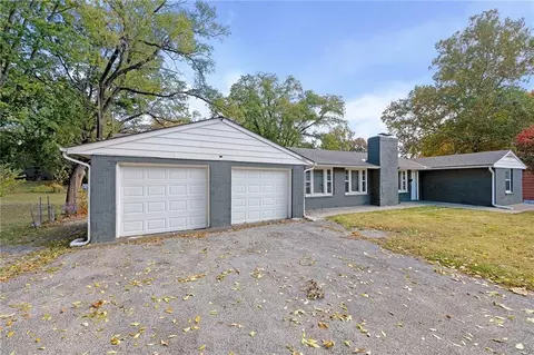 3401 S Denton Rd, Independence, MO 64052