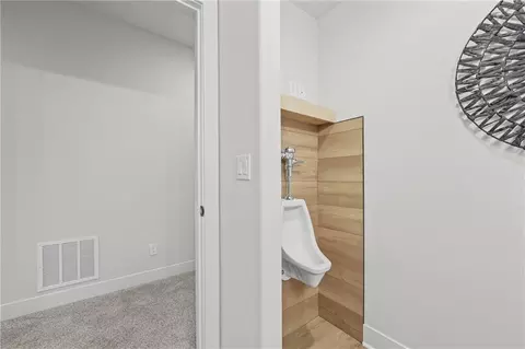 Entry Way - 1616 SW 27th St, Lees Summit, MO 64082 photo 11 of 13