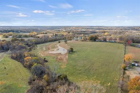 20 E Acres Ml E 1700 Rd, Lawrence, KS 66046 photo 6