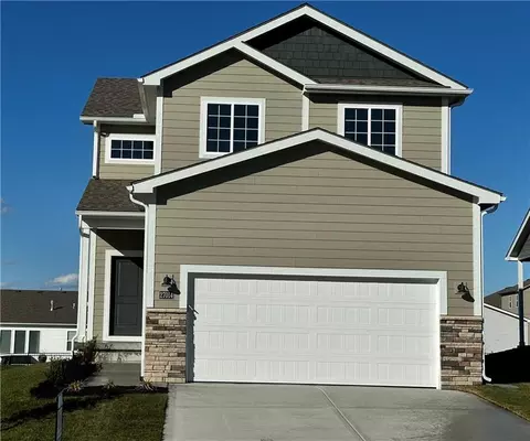 27020 E Olive Dr, Lees Summit, MO 64086