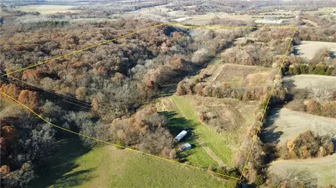 51500 River Rd, Milan, MO 63556